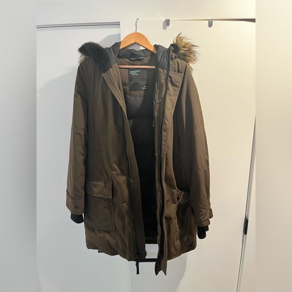 Aritzia Vegan Bancroft Parka - Picture 5 of 7